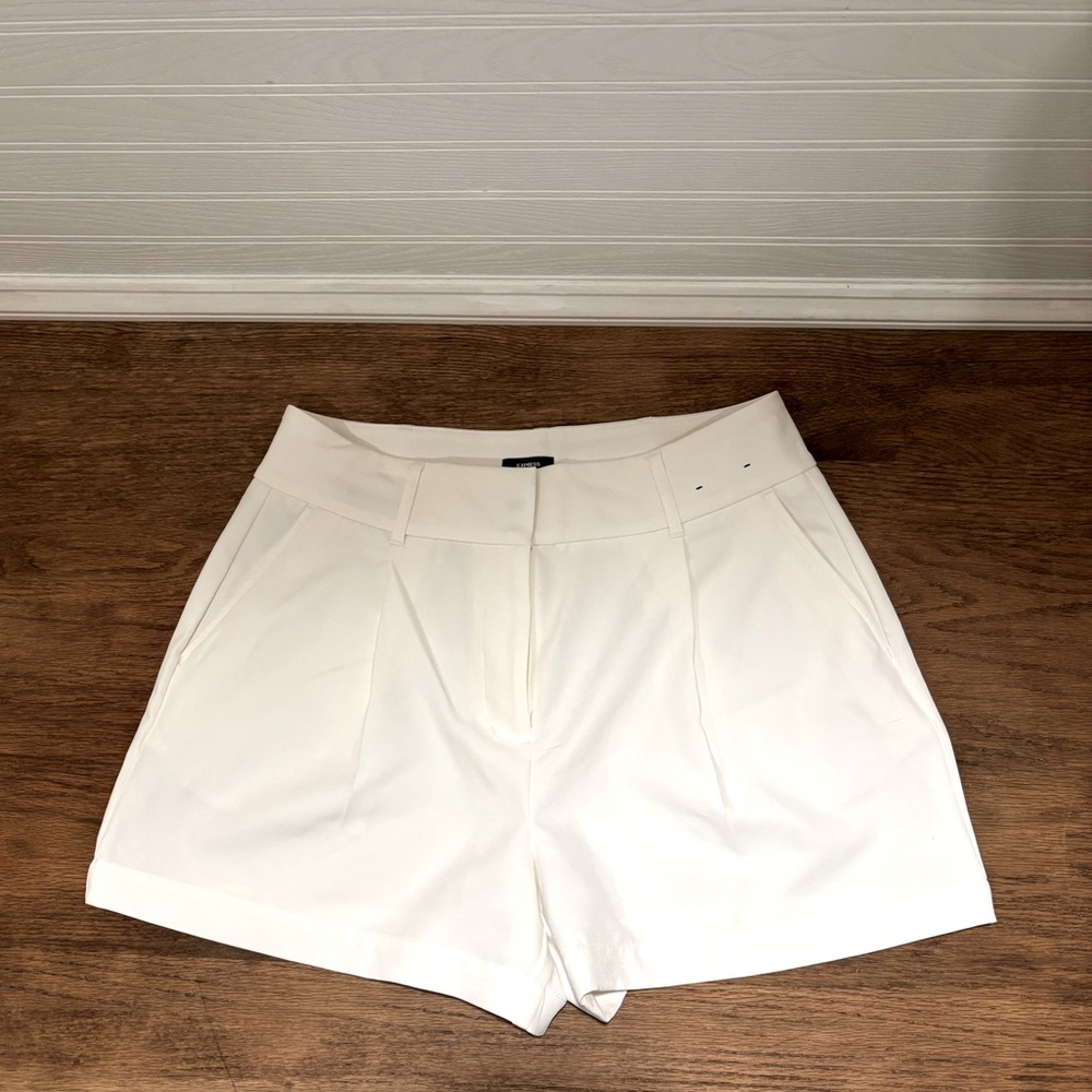 Women's Tailored Shorts